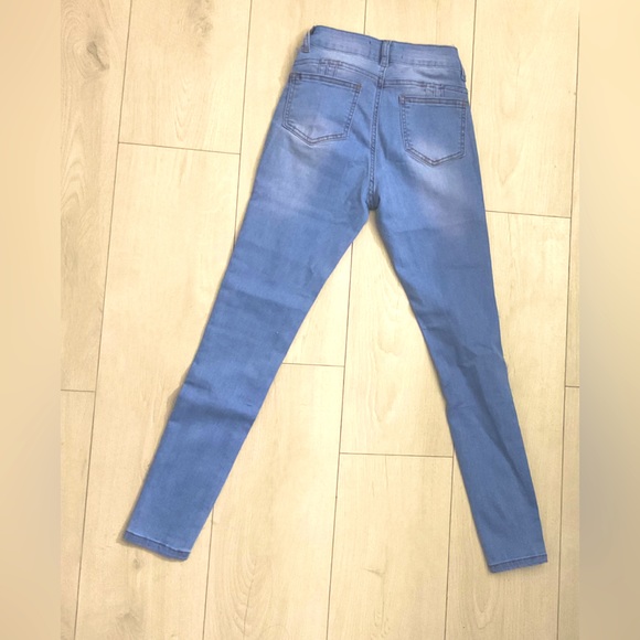 Girls Zipper Fly Slim Jeans - Picture 4 of 5